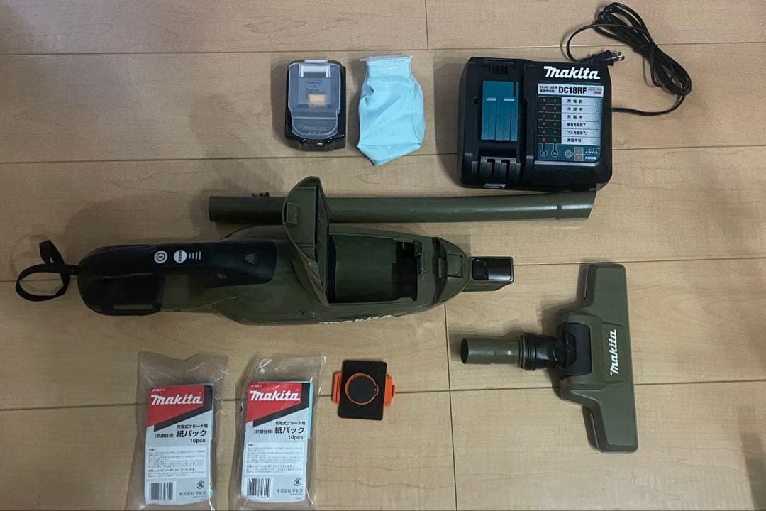 マキタ　スティッククリーナー CL285FD 【備品未使用品有り】