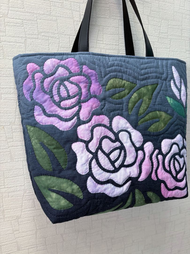 【ミーチャン】　ハワイアンキルトトートバッグ　バラ