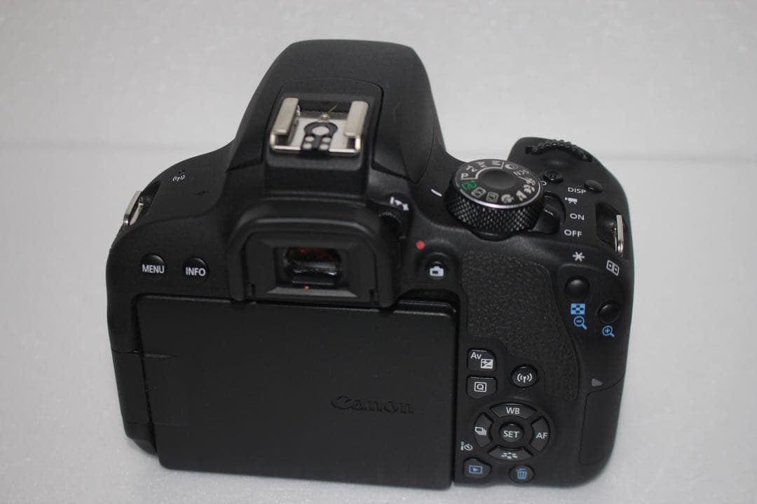 Wi-Fi機能搭　キャノン canon kiss x9i トリプルレンズセット