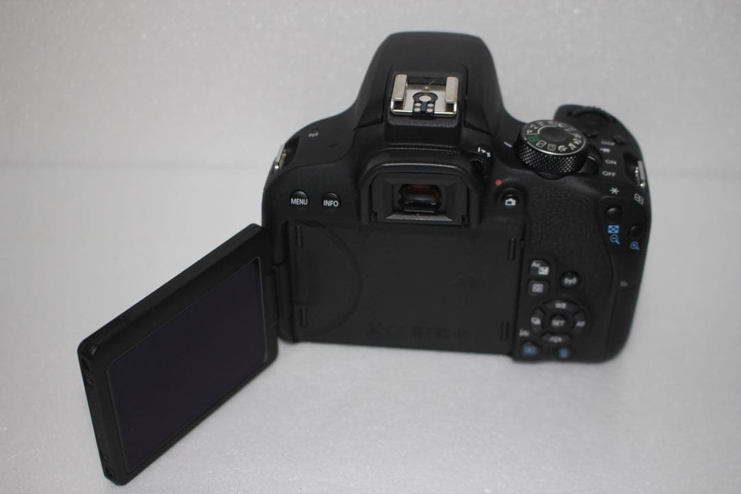 Wi-Fi機能搭　キャノン canon kiss x9i トリプルレンズセット