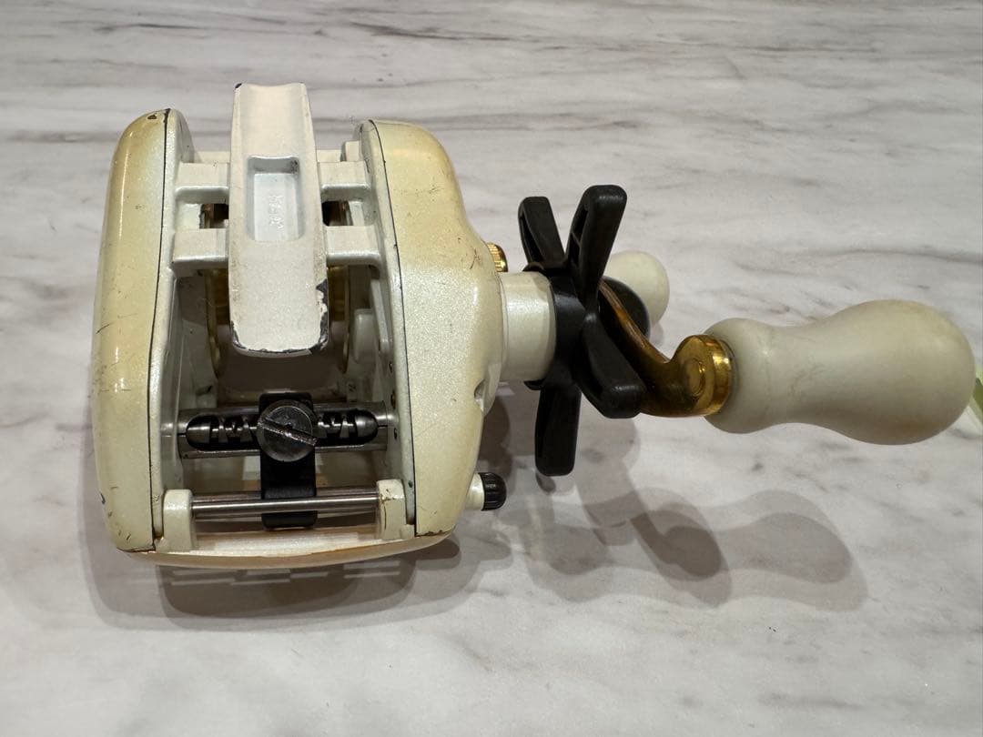 ZEAL イクシオーネ　カオリ