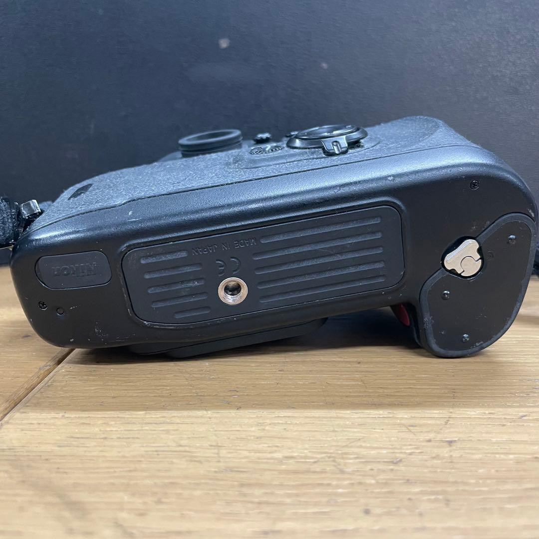 動作品 NIKON F100 フィルムカメラ 一眼レフ ボディ