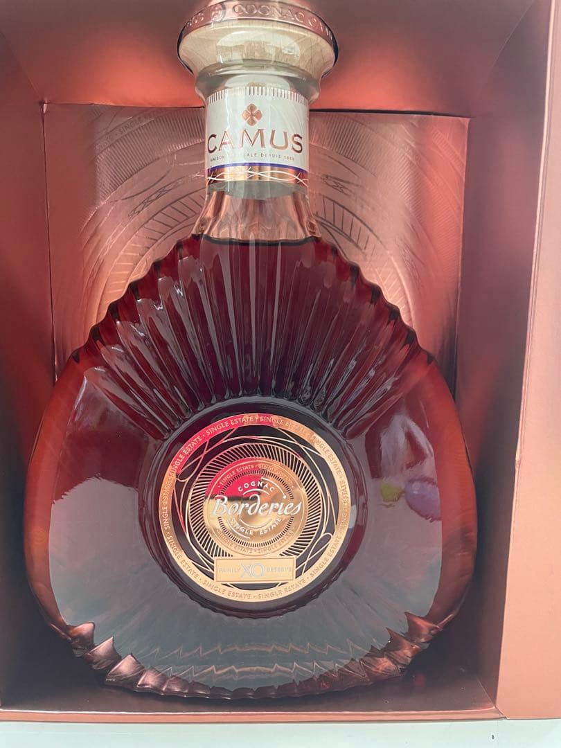 CAMUS Borderies XO ブランデー ギフトボックス付き