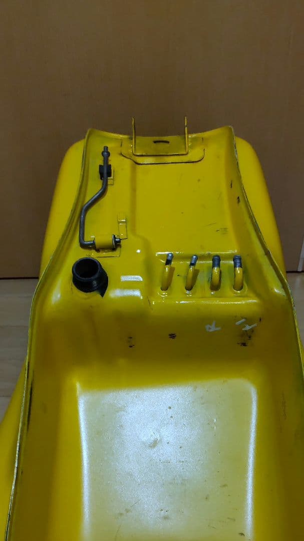 ドゥカティ　タンク　SS900　SS1000DS