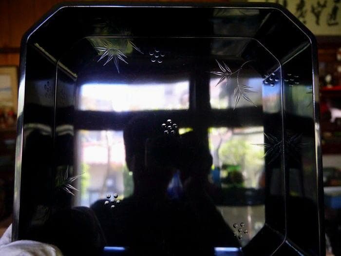 茶道具　縁高　岡田表寛造　呂色塗　竹梅文　銘有り　菓子器　共箱　美品