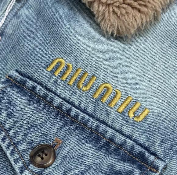 Miu Miu デニムジャケット L レディース 美品 軽やかで着回し◎