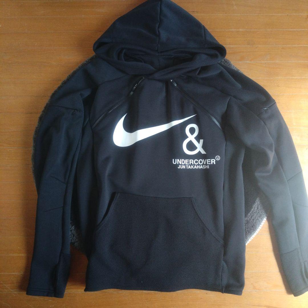 NIKE × UNDERCOVER