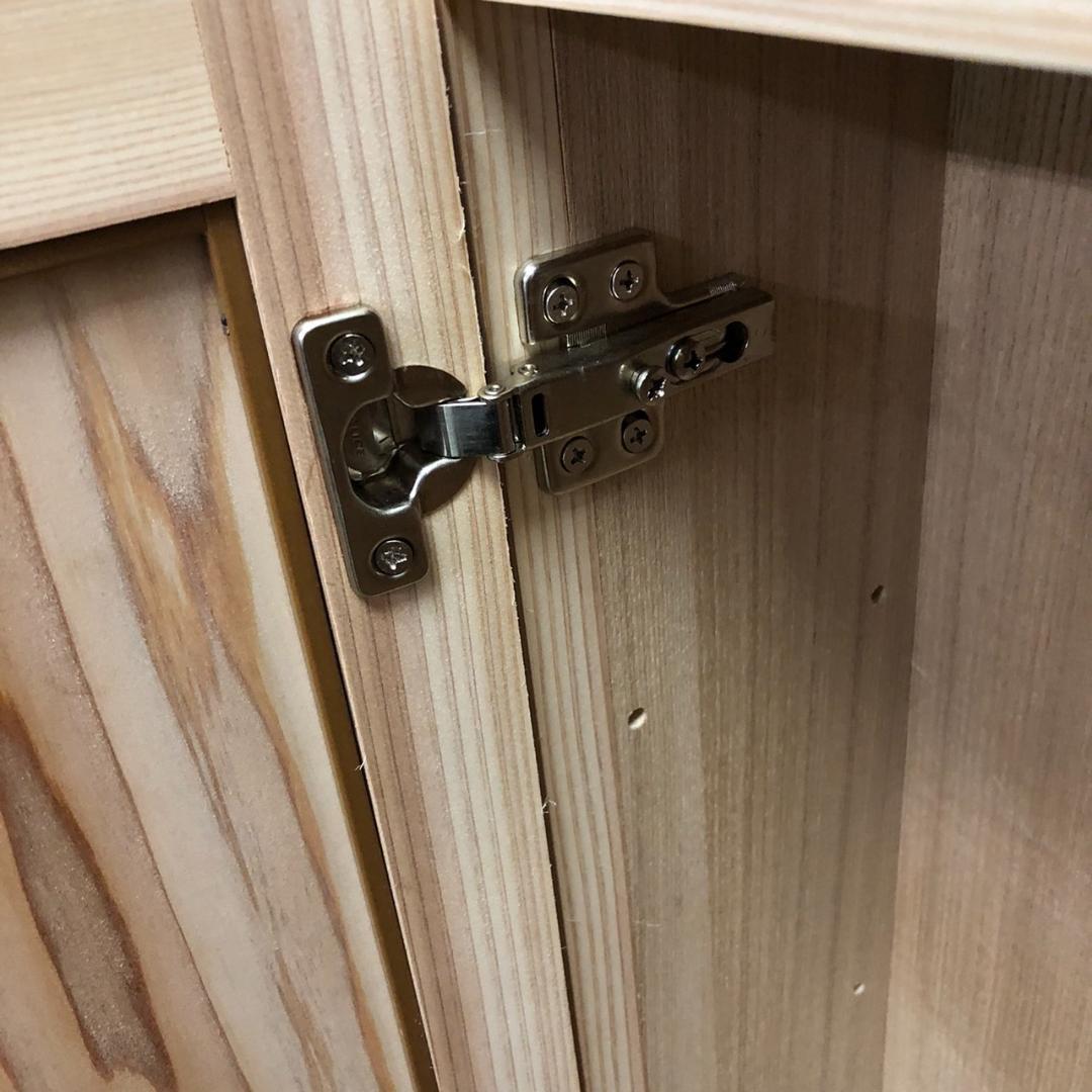 だよ大変　未使用　かべ埋込収納　秋田杉