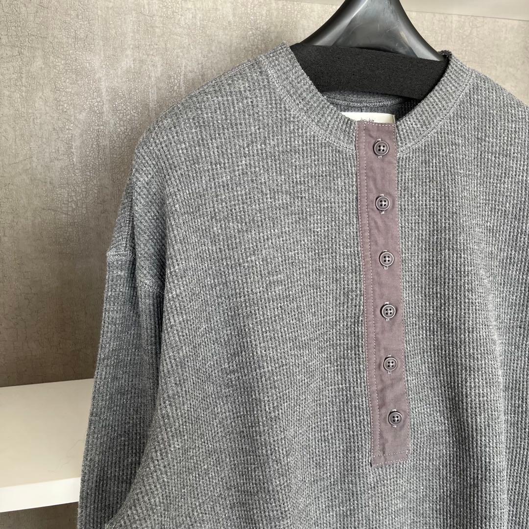 美品★anuke ワッフルヘンリートップス　グレー　長袖　カットソー　ショート丈