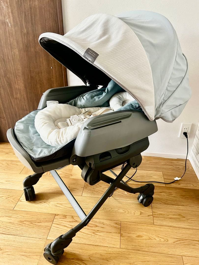 コンビ　ネムリラAUTO SWING BEDi Long スリープシェル EG