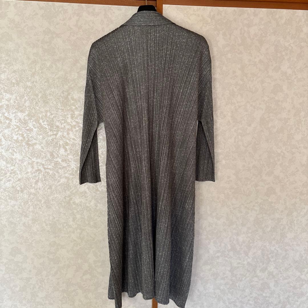 プリーツプリーズ　イッセイミヤケ　グレーロングカーディガン4