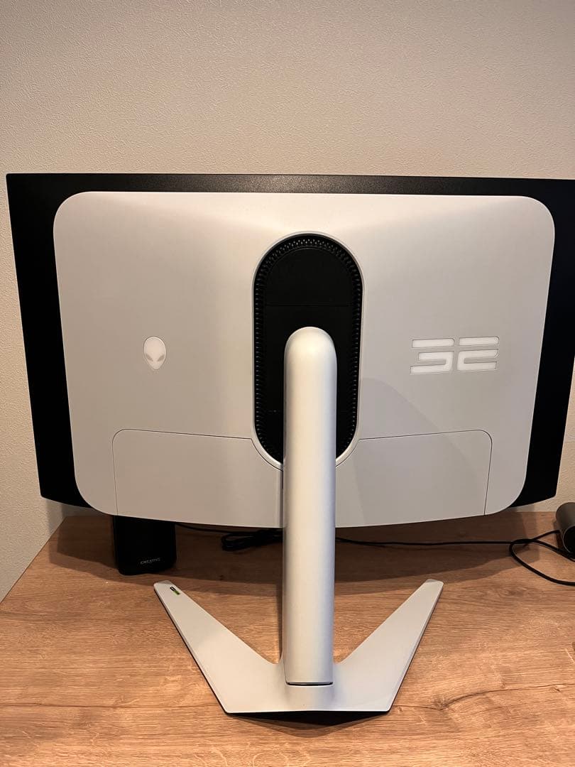 DELL ALIENWARE AW3225QF 32インチ 4K 240Hz