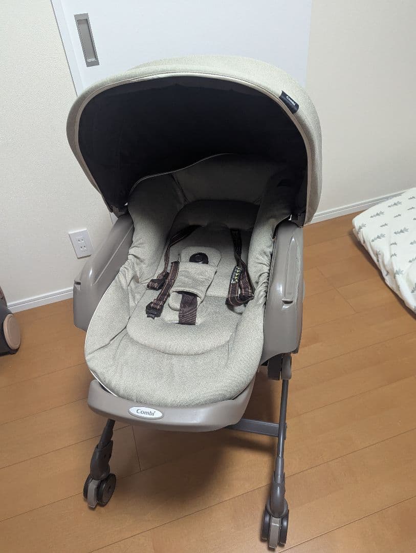 コンビ ホワイトレーベル ネムリラ AUTO SWING オートスイング