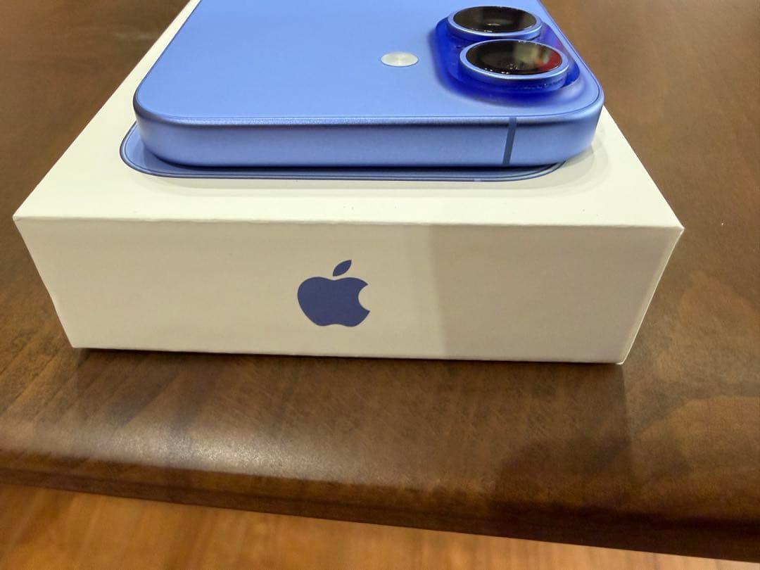 【ミハク】Apple iPhone 16