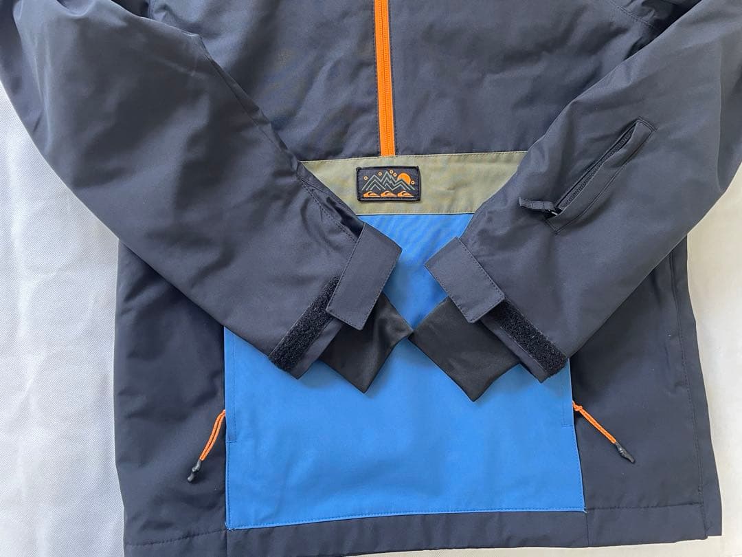 QUIKSILVER キッズ スノーボードウェア