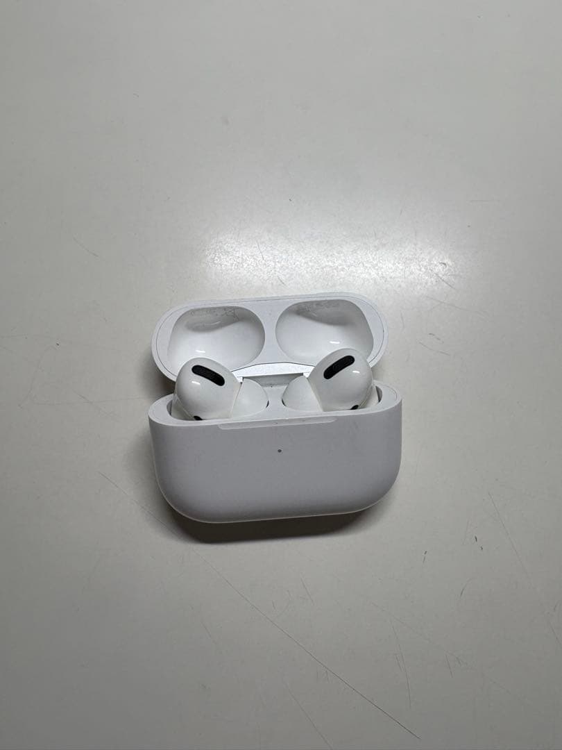 AirPods Pro【Apple】