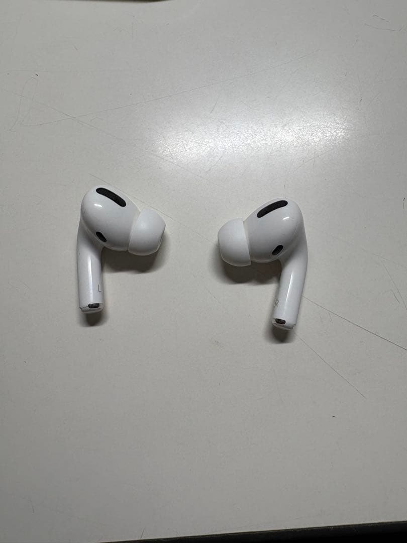 AirPods Pro【Apple】