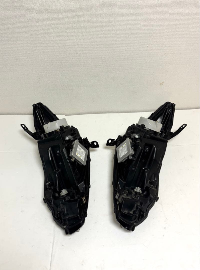 ホンダ フリード GB3/GB4 純正 HID ヘッドライト 左右セット
