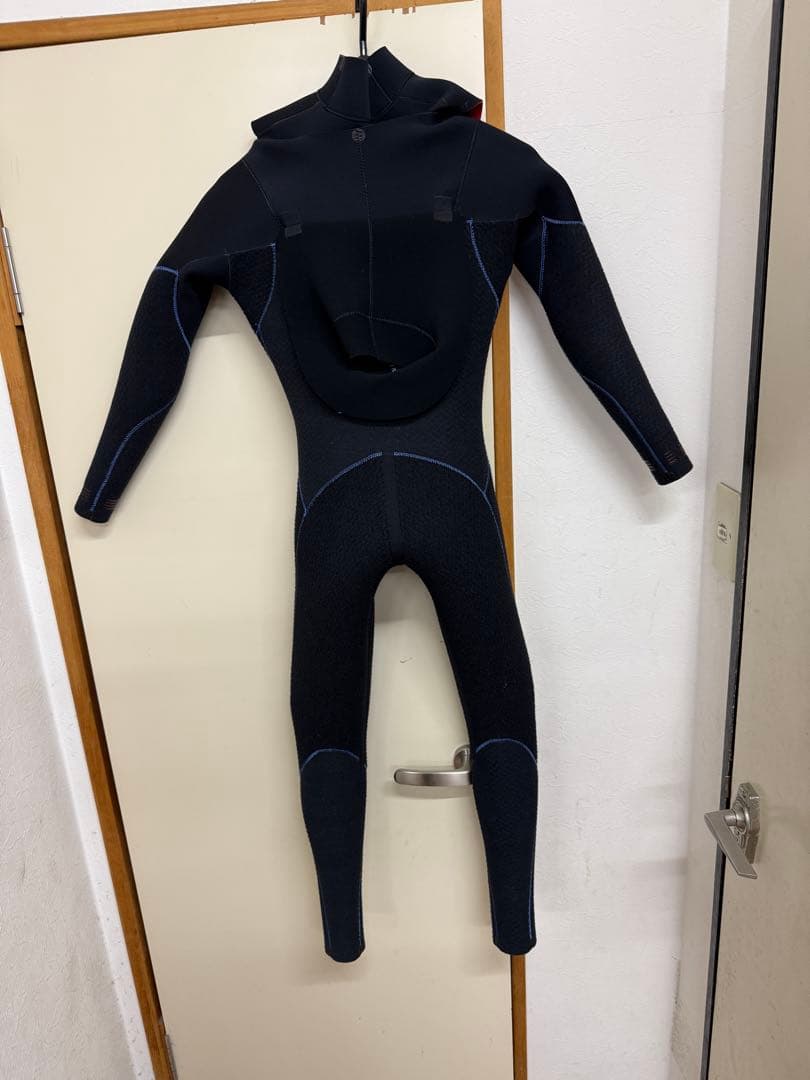 Hurley フロントジップ ウェットスーツ 、キッズ140サイズ新品未使用