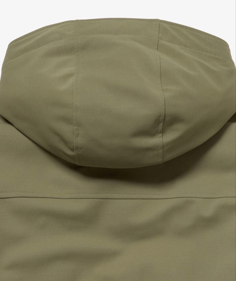 LACOSTE ラコステ　ダウンジャケット