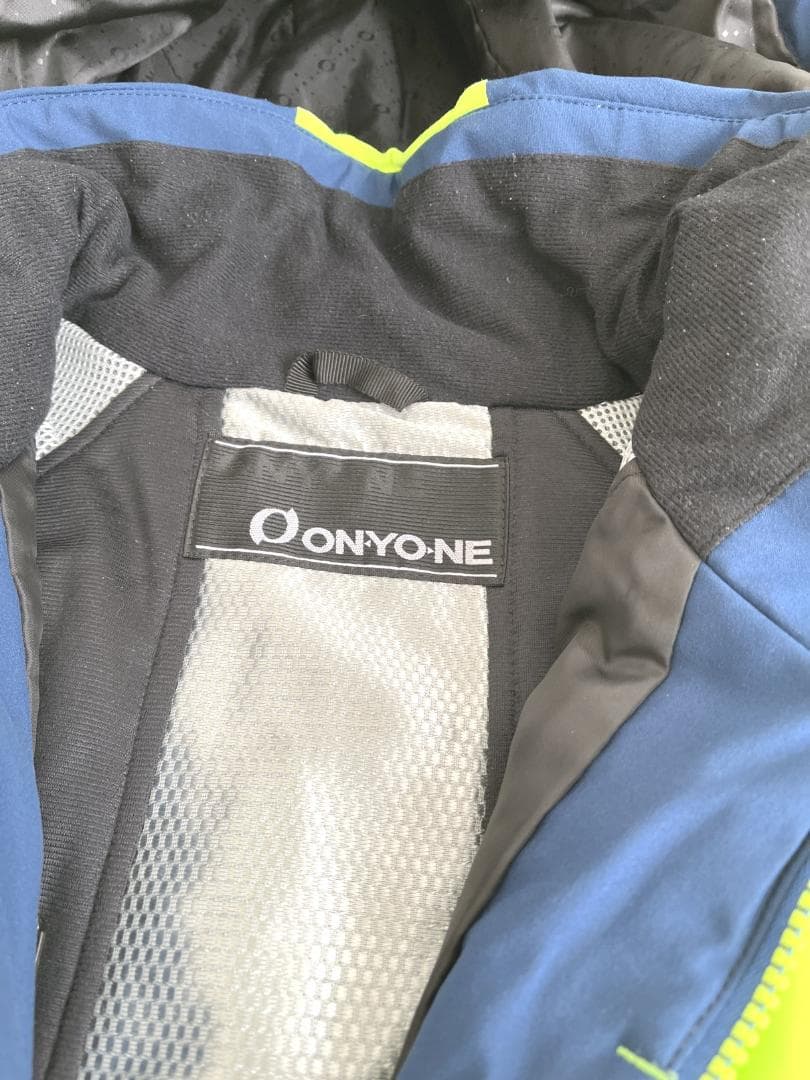 【上下セット】Ｍサイズ　ON-YONE スキーウェア 　イエロー/青　ストレッチ