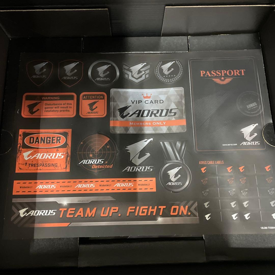 マザーボード Aorus X 570 AORUS MASTER