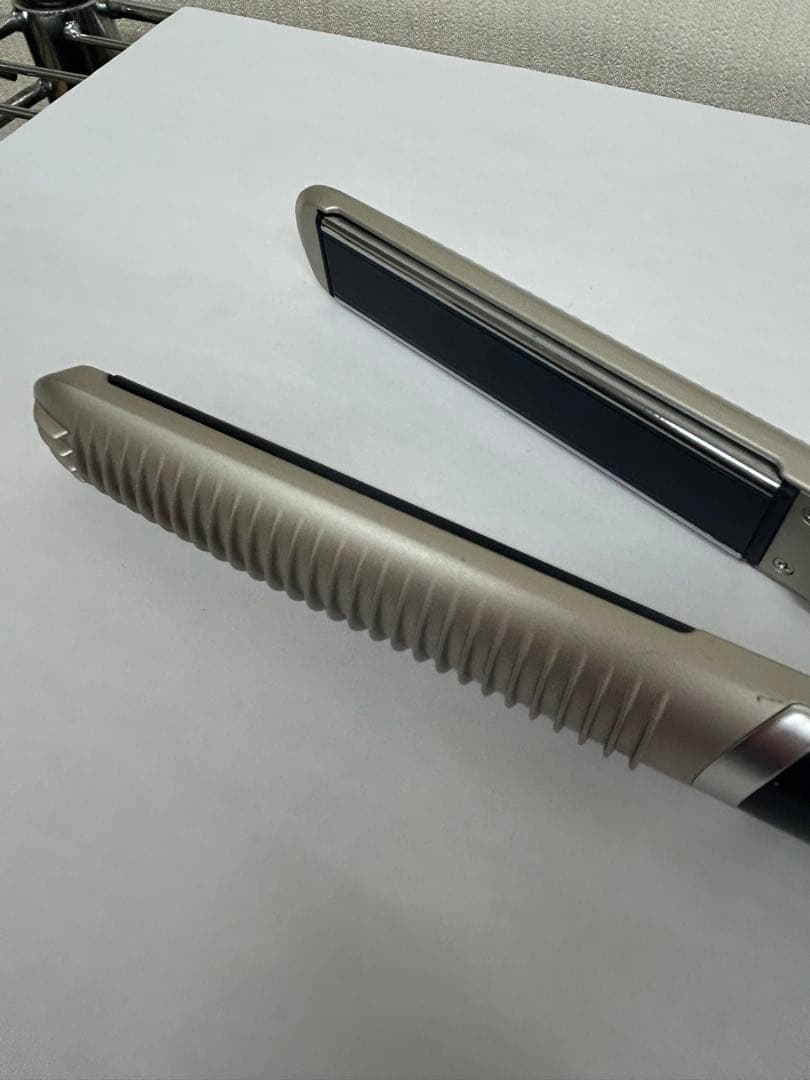 YAMAN スムースアイロンフォトイオン　YJHB0N ゴールド