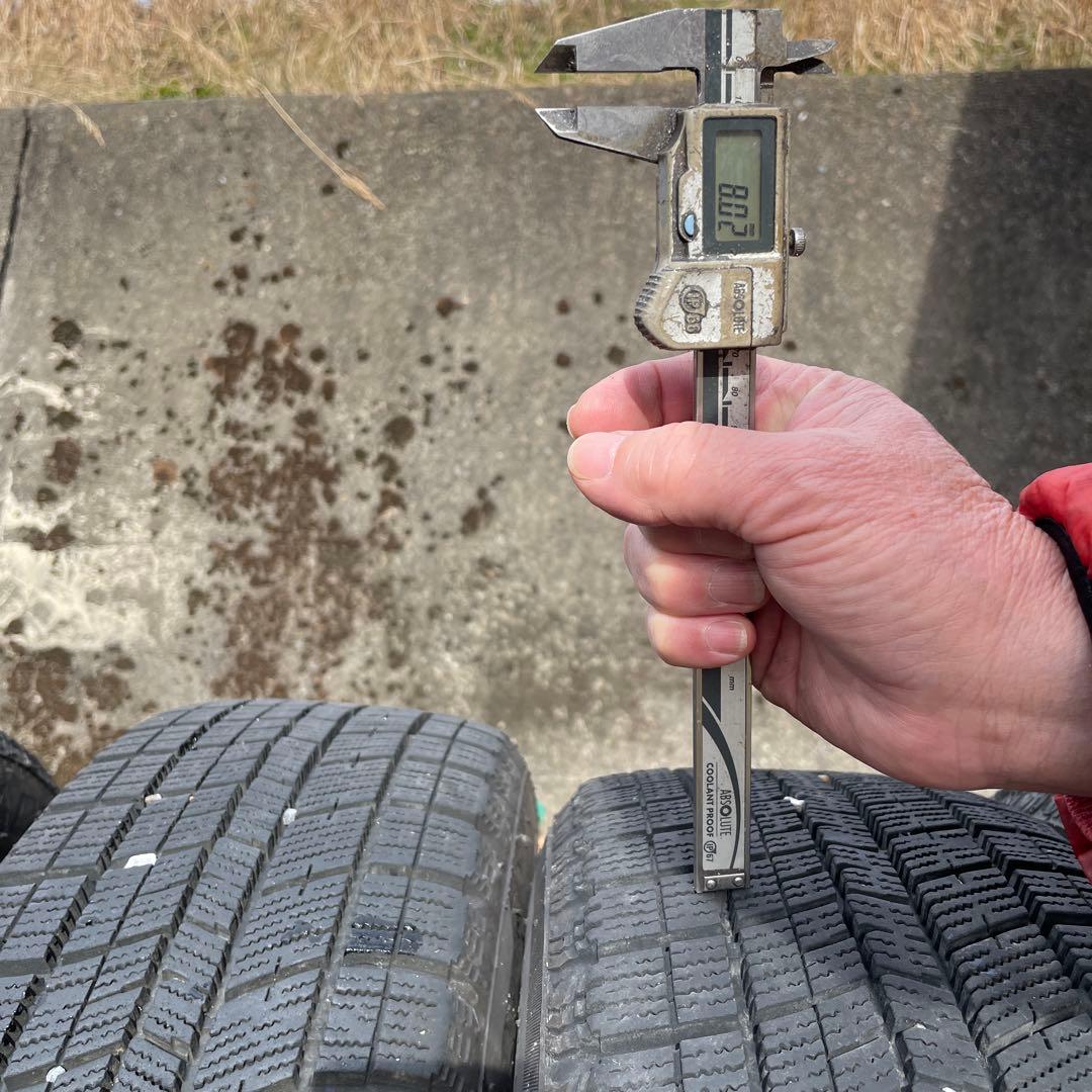 【送料込み】　スタッドレスタイヤ　195/60/r16ホイール付4本　セレナ