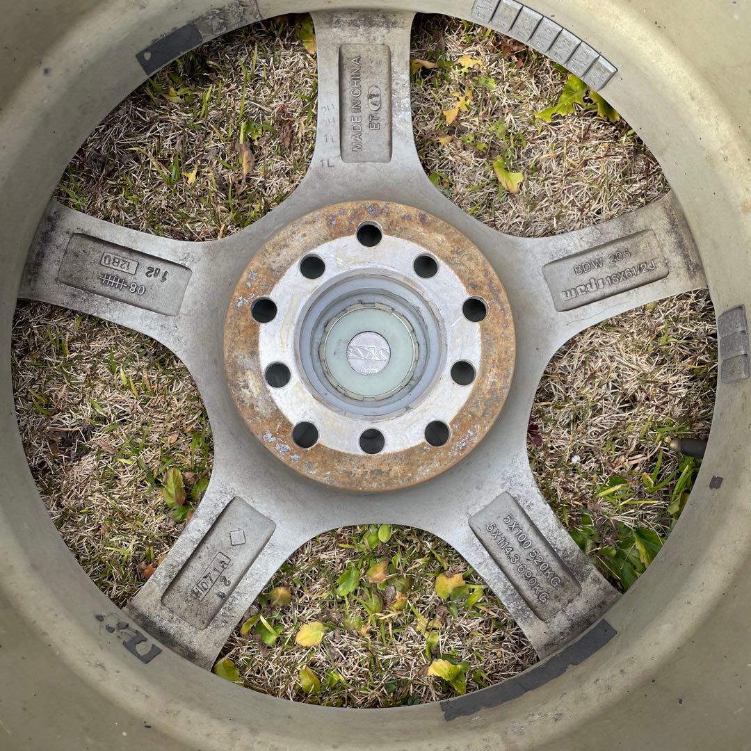 【送料込み】　スタッドレスタイヤ　195/60/r16ホイール付4本　セレナ