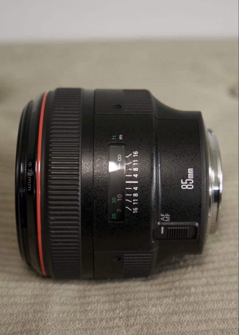 Canon EF 85mm f/1.2L II USM レンズ
