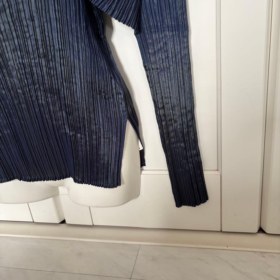 ＊タグ付き新品＊プリーツプリーズ 長袖カットソー サイズ3 ネイビー系