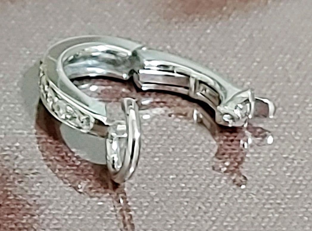 ☆新品未使用☆K18WG&天然ダイヤモンド マルチバチカン チャーム gstv