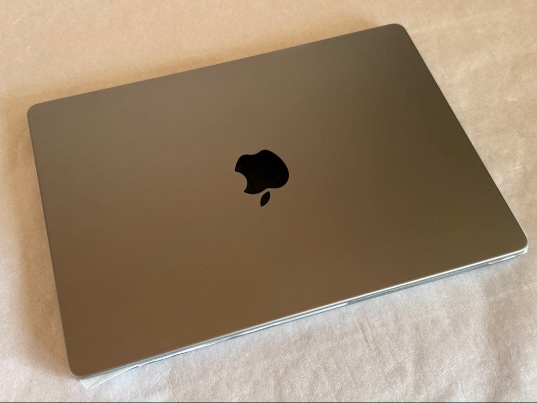 MacBook Pro 14-inch 16GBユニファイドメモリ 1TBSSD