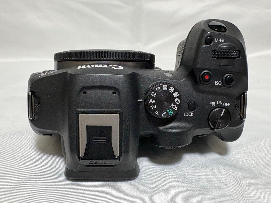 く*ん様 Canon EOS R7 ミラーレス一眼 18-150mmレンズキット