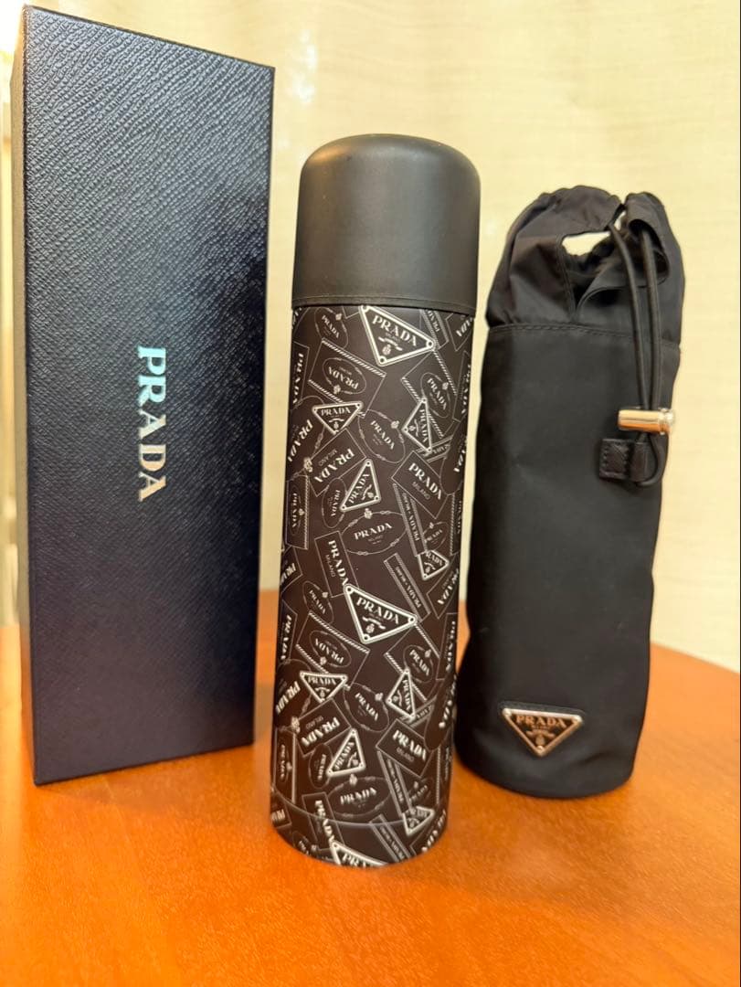 PRADA ロゴプリント 水筒 トラベルボトル&ボトルケース
