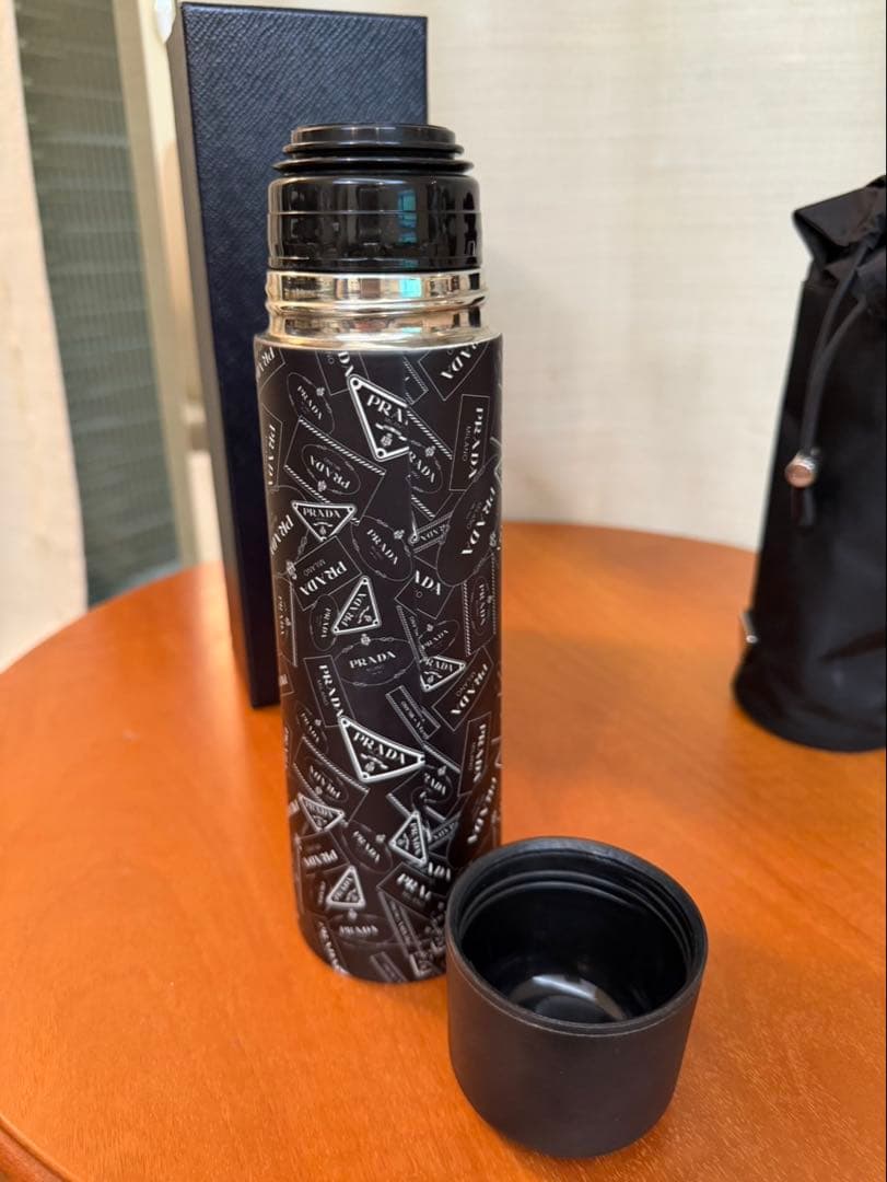 PRADA ロゴプリント 水筒 トラベルボトル&ボトルケース