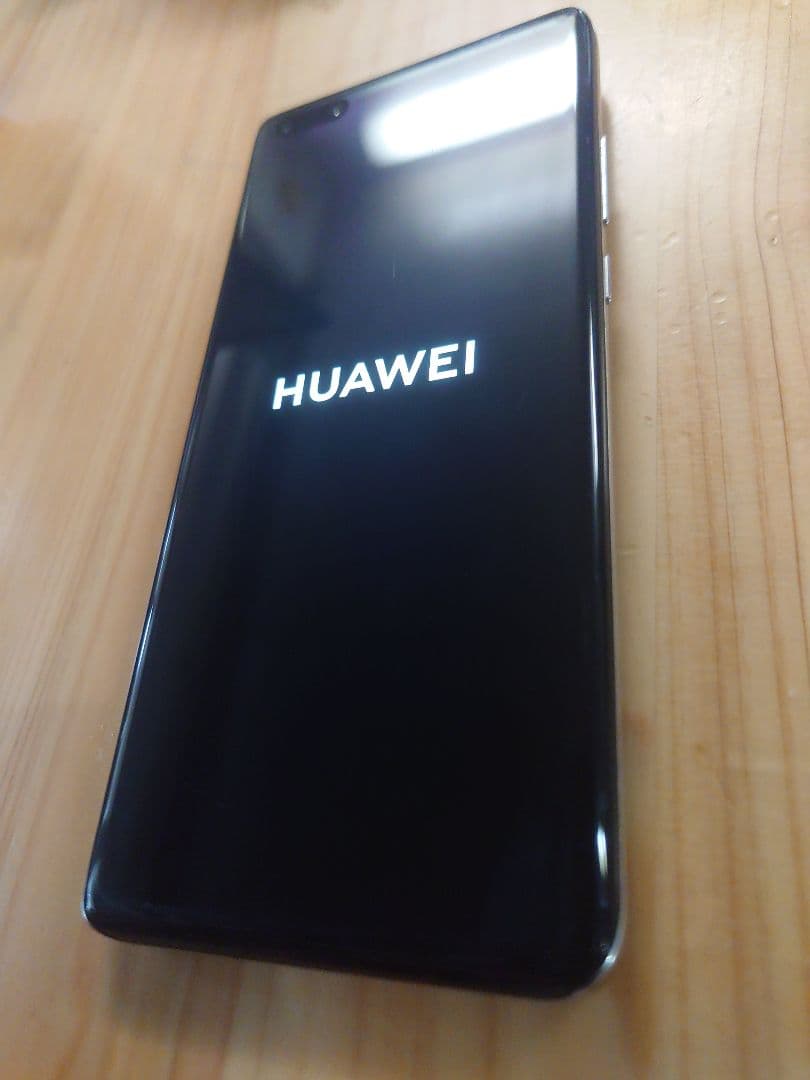 HUAWEIP40Pro＆ケースセット シルバーフロスト 256 GB