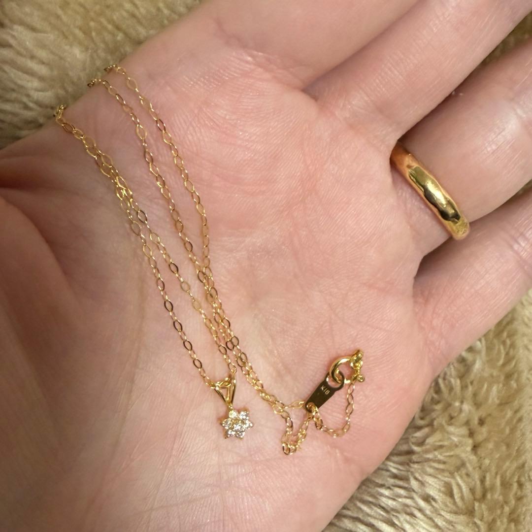 K18 ネックレス　ダイヤモンド　0.10ct 花モチーフ