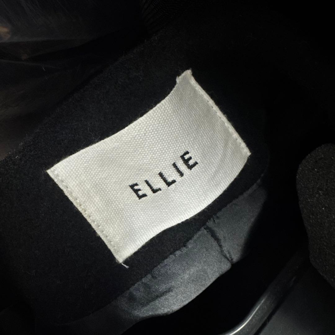 新品未使用！☆ELLIE☆ケープコート☆ブラック