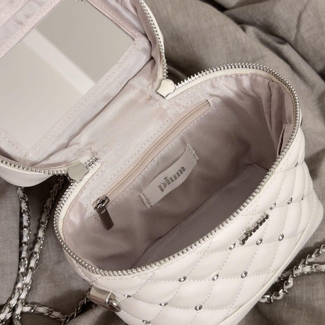 pium ビジューキルティングバニティバッグ 白