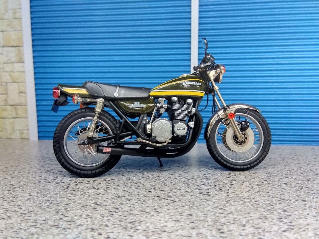 1/18ミニカー マルサン鉄馬 KAWASAKI 750RS カスタム キリン