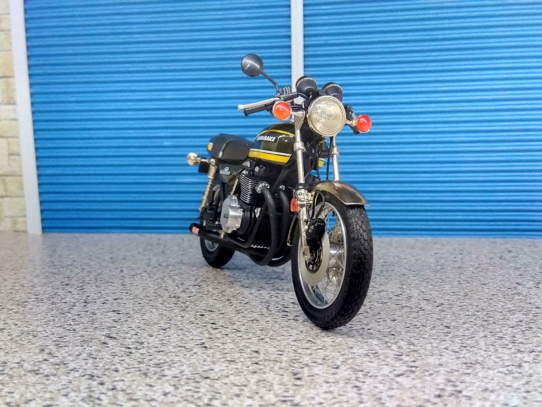 1/18ミニカー マルサン鉄馬 KAWASAKI 750RS カスタム キリン