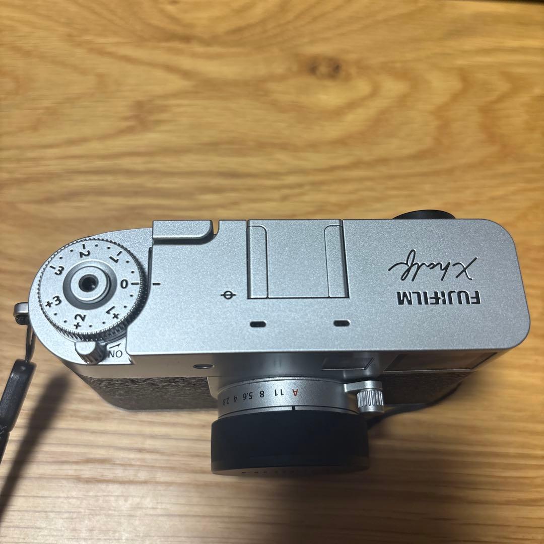 デジタルカメラ FUJIFILM X half