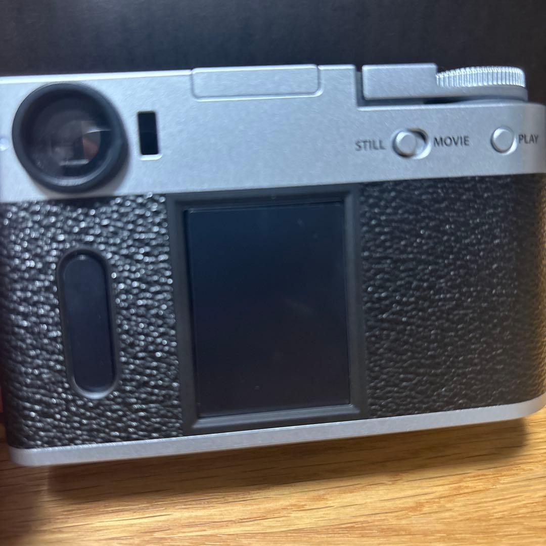 デジタルカメラ FUJIFILM X half