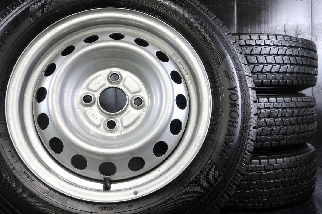 2021年 国産スタッドレス 155/80R14 LT トヨタ純正 プロボックス