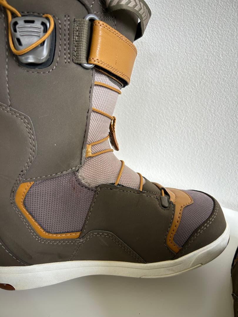 ディーラックス スノーボードブーツ