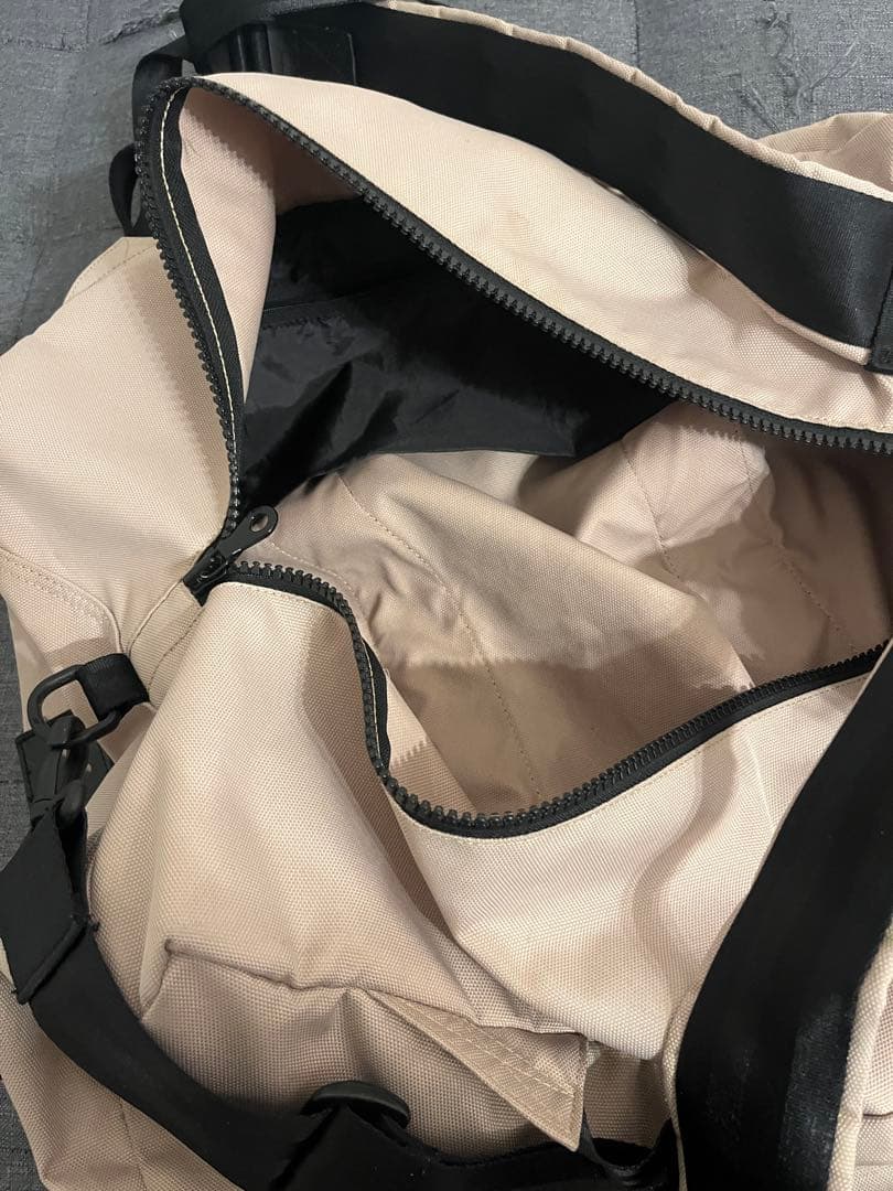 美品！AKTR バッグ　ベージュ