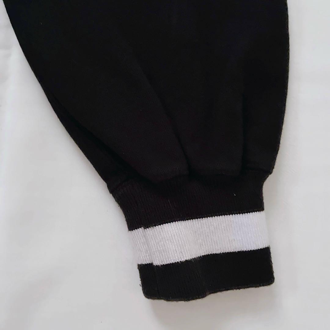 即完売品 ブラックアイパッチ カレッジロゴ 刺繍 トレーナー スウェット