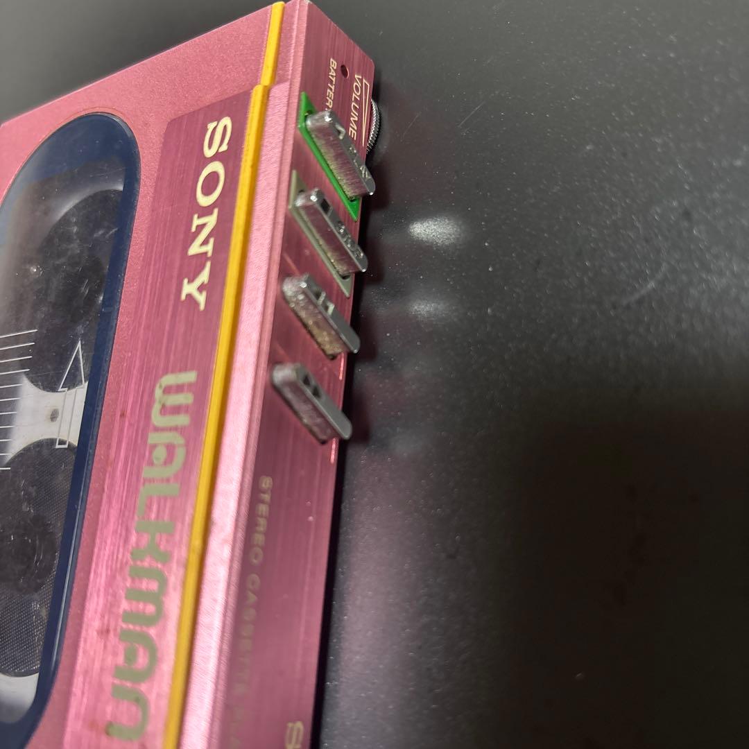 ジャンク品 SONY カセットウォークマン WM-20