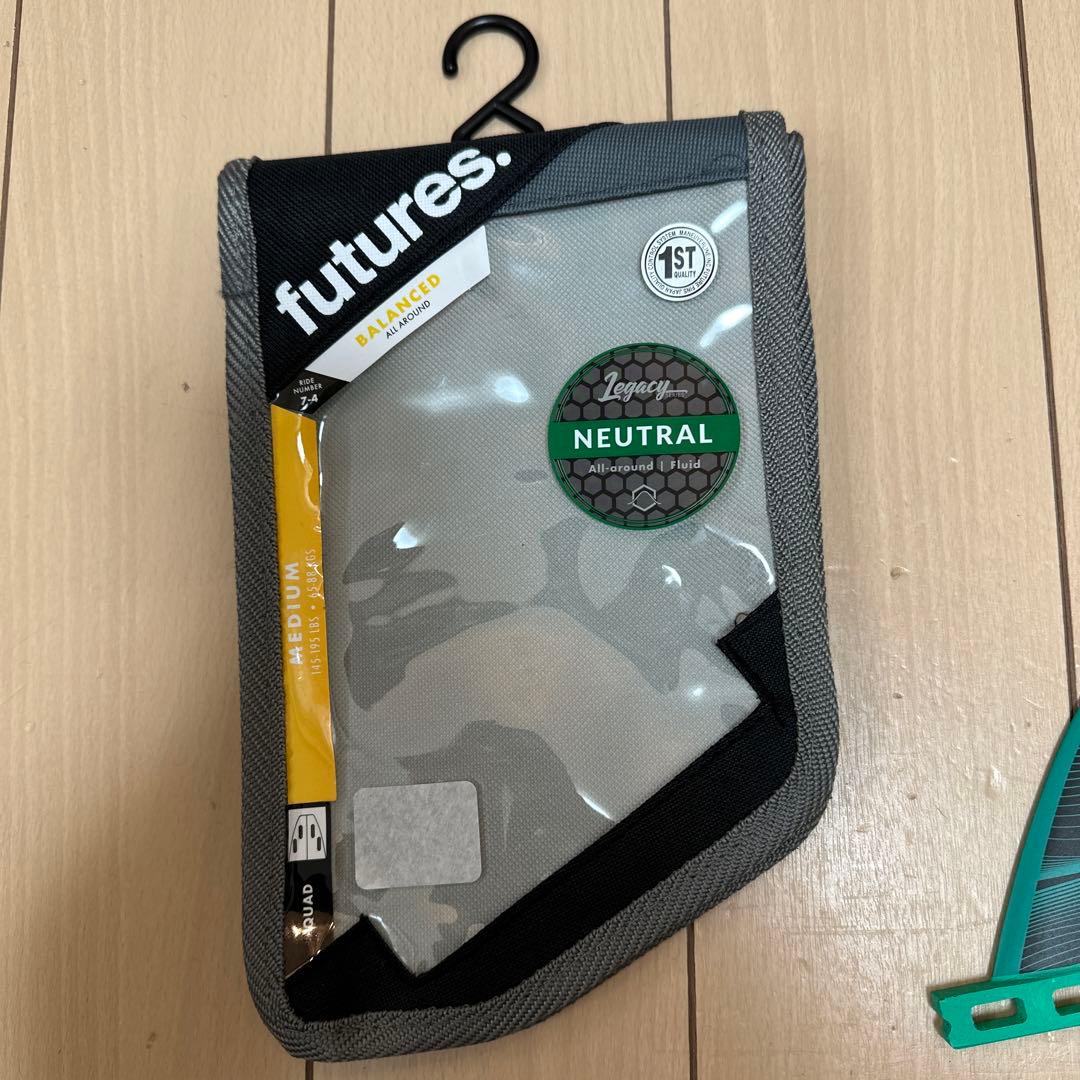 フィーチャーフィン　クアッド　 legacy Mサイズ